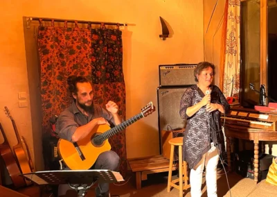 Viviane Boris, auteure compositrice interprète